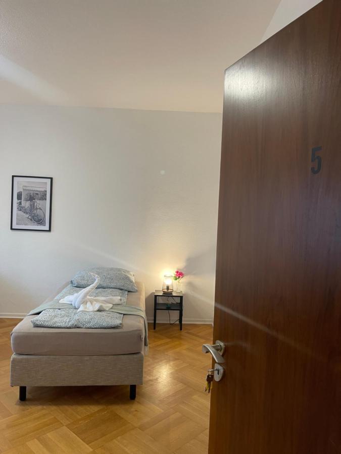 Comfortable Shared Apartment With Private Room In Wesseling Exterior foto