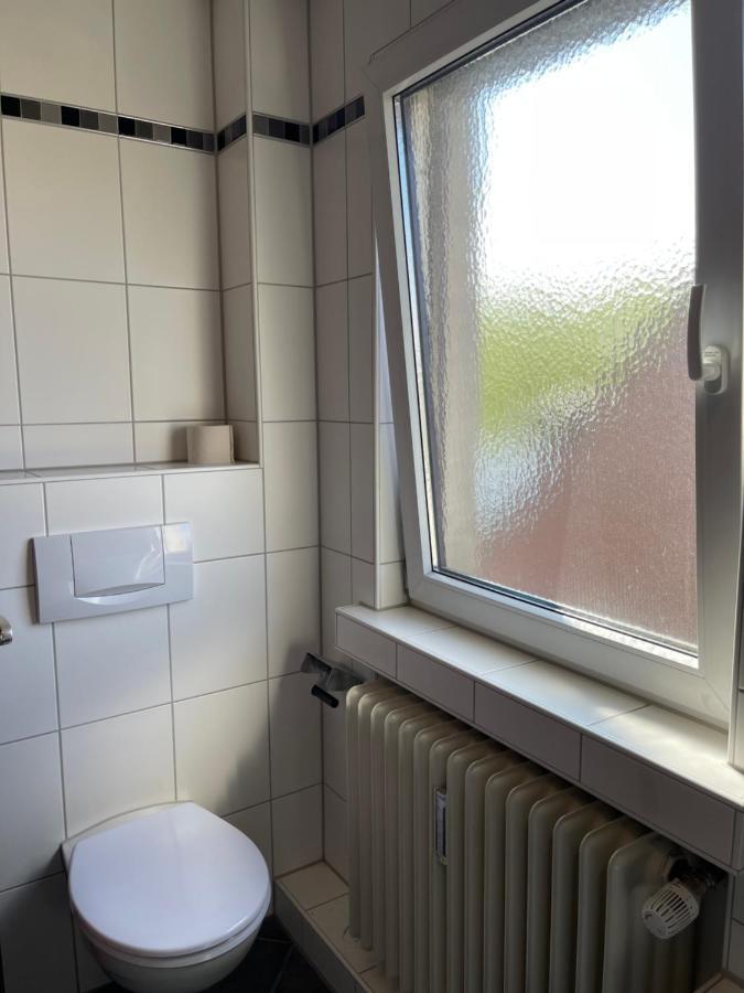 Comfortable Shared Apartment With Private Room In Wesseling Exterior foto